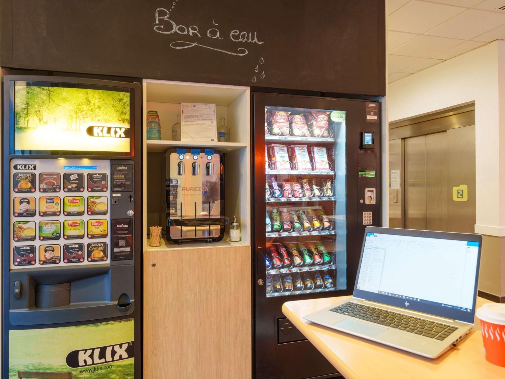 Ibis Budget Saint-Quentin Centre Gare Exterior photo